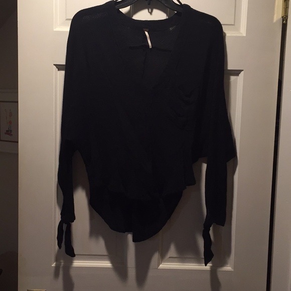 Free People Tops - Free People rayon gauze black blouse